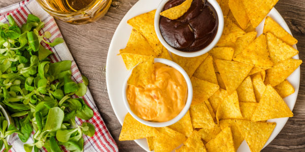 7 Best Pairing Snacks for Wine