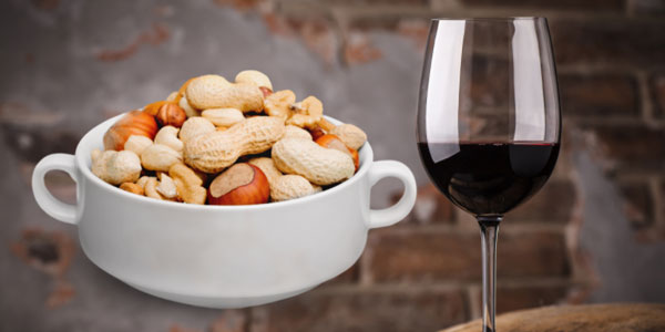 7 Best Pairing Snacks for Wine